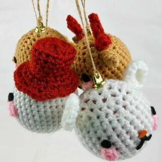 Новогодние игрушки на елку крючком