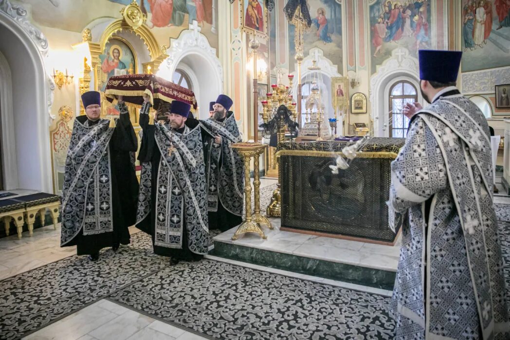 Пасха в 2022 церковь богослужения. Богослужения в михайловском соборе. Богослужения в михайловском соборе. Богослужения в михайловском соборе. Михайловский собор ижевск службы.