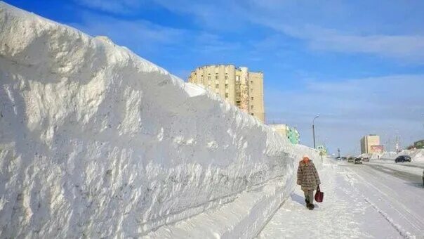 Воркута климат. Воркута зима. Снежный город Воркута. Воркута сугробы.