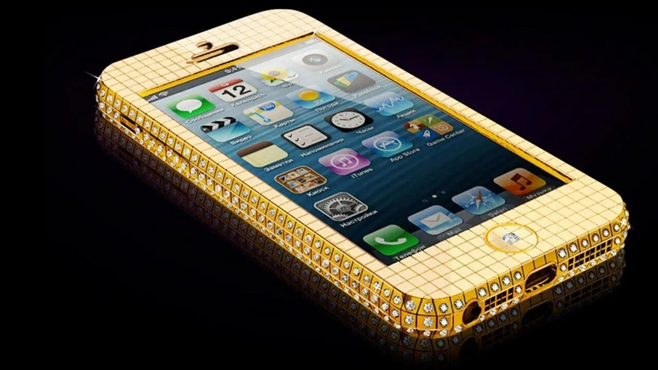 Дорогой телефон в россии. Iphone 3gs Gold. Goldstriker iphone 3gs Supreme – $3.2 million. Apple 4s золотой. Золотой айфон 5s с бриллиантами.