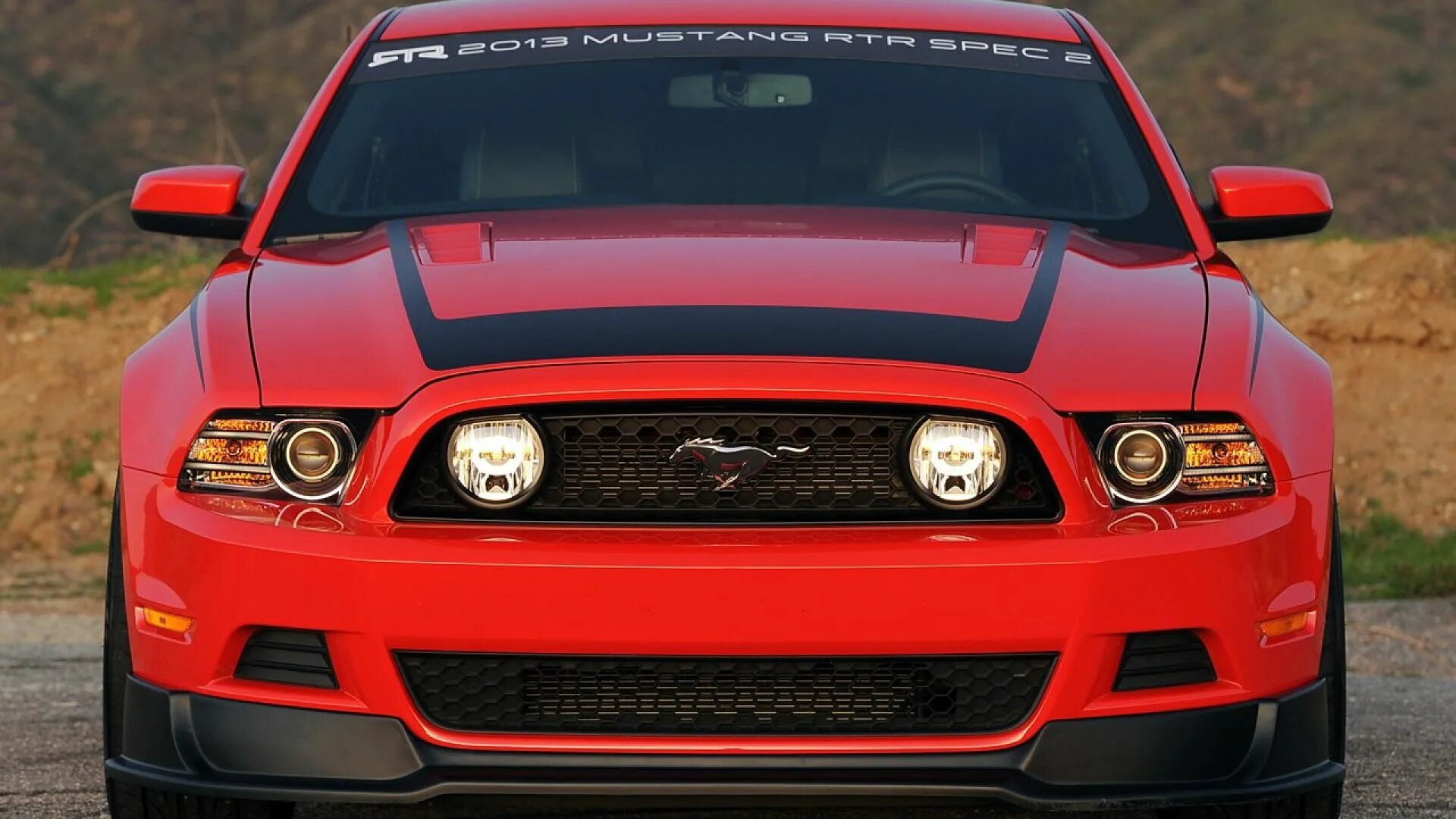 Сколько лет мустангу. Форд Мустанг 2013. Ford Mustang 2013. Ford Mustang RTR 2013. Форд Мустанг 92.