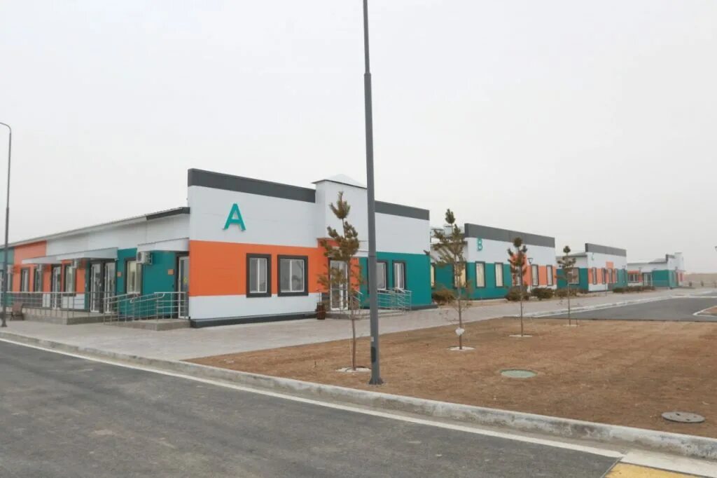 Атырауская областная детская больница. Атырау областной больница. Тараз городская поликлиника 4. Атырауская областная библиотека. Прикаспийский современный колледж в атырау 2011-2015 год.