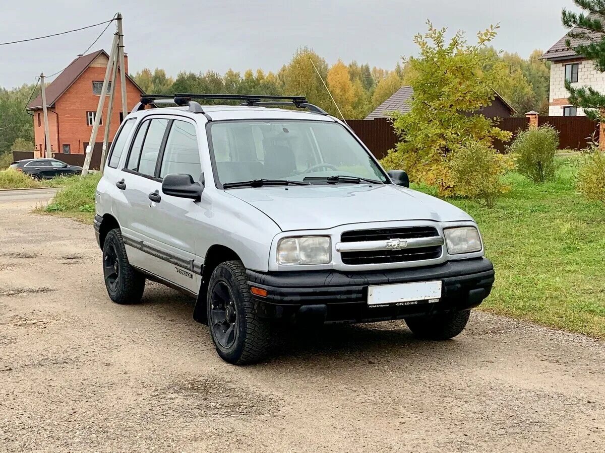 Chevrolet tracker 2. Шевроле трекер 1998 года. Шевроле трекер 2001 года. Chevrolet tracker 2. Chevrolet tracker 2.