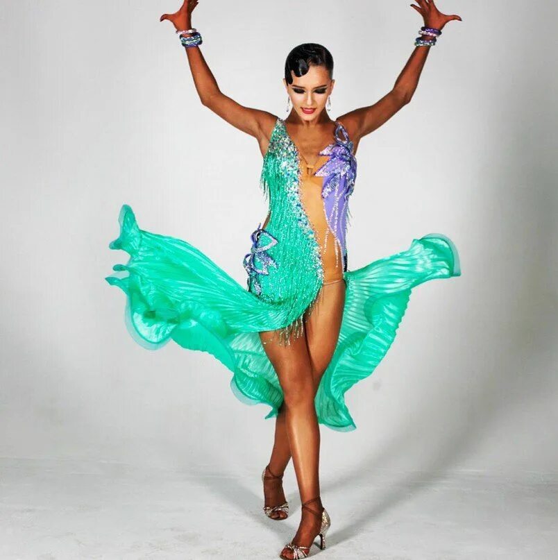 Прически для латиноамериканских танцев. Румба бальные танцы соло. Латина соло. Латина соло. Павел тищенко бальные танцы.