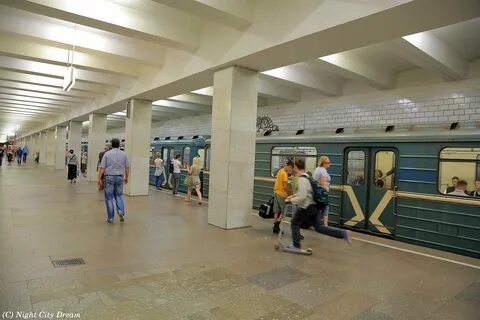 Станция метро беляево