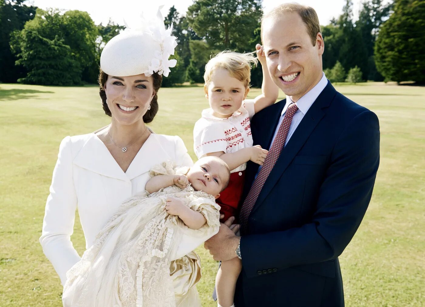 Какие есть известные семьи. Принц Уильям и Кейт Миддлтон. Принц Великобритании Уильям и Кейт. Принцесса Кейт и принц Уильям. Дети Кейт Миддлтон и принца Уильяма.