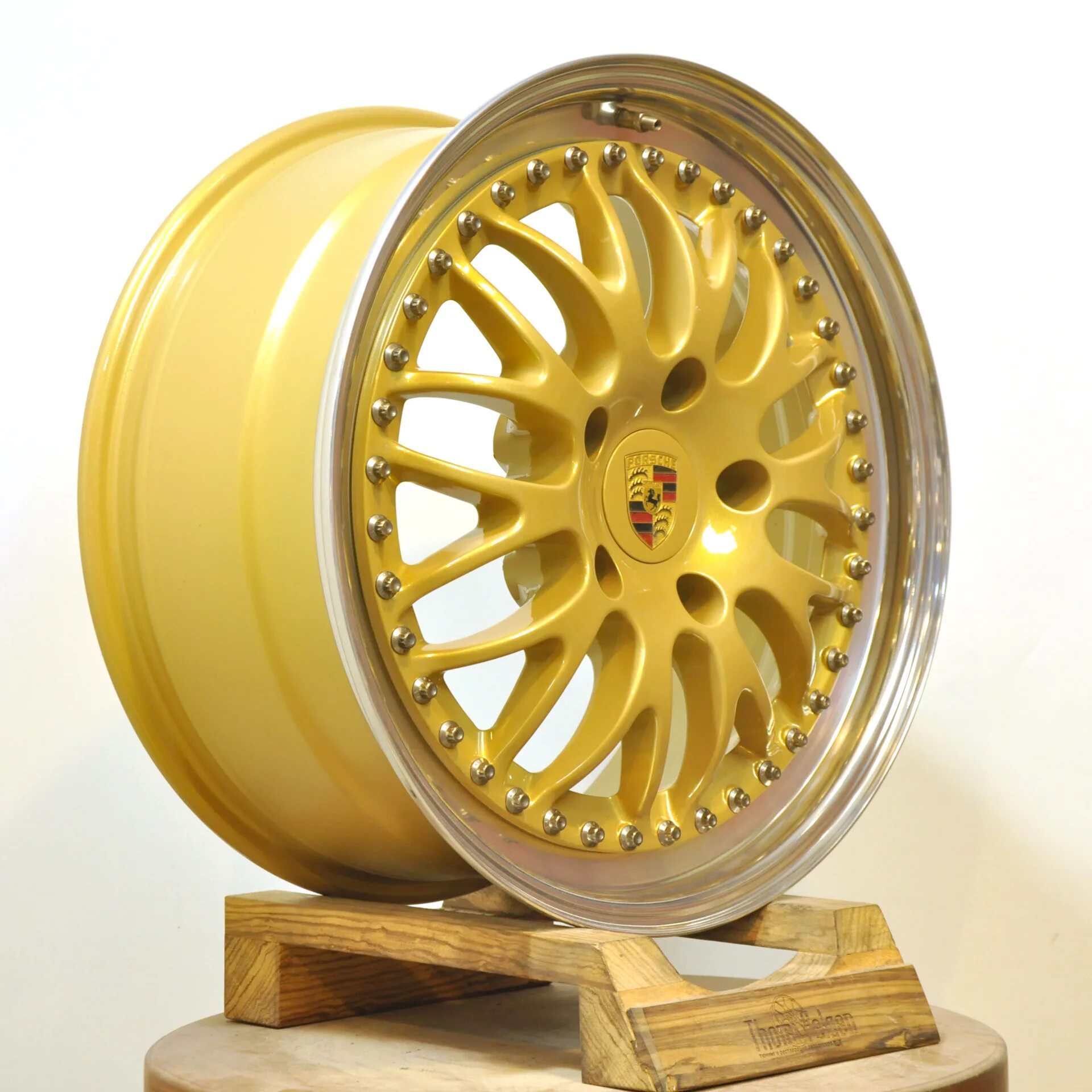 Колёсные диски 22r dub. Диски спицы r15 на ваз. Диски wheels odf. Dvd cd dvd+r dvd-r cd-r. Продается диск.