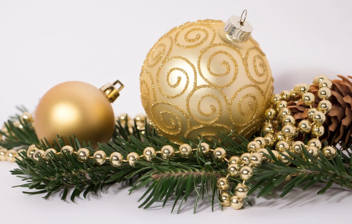 Зеленый золотой шары. Новогодние шары. Новогодние шары золотые. Красивые новогодние шары. Золотые шары на елку.