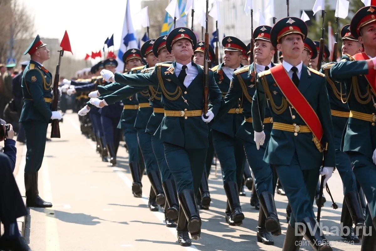 Парад в хабаровске. Парад 9 мая. Парад 9 мая Хабаровск. Пограничники на параде. РПК Хабаровск.