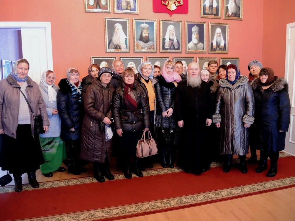 Калачинская епархия. Пилигрим паломническая служба. Паломницы. Мир пилигримов. С оленск паломники пилигрим.