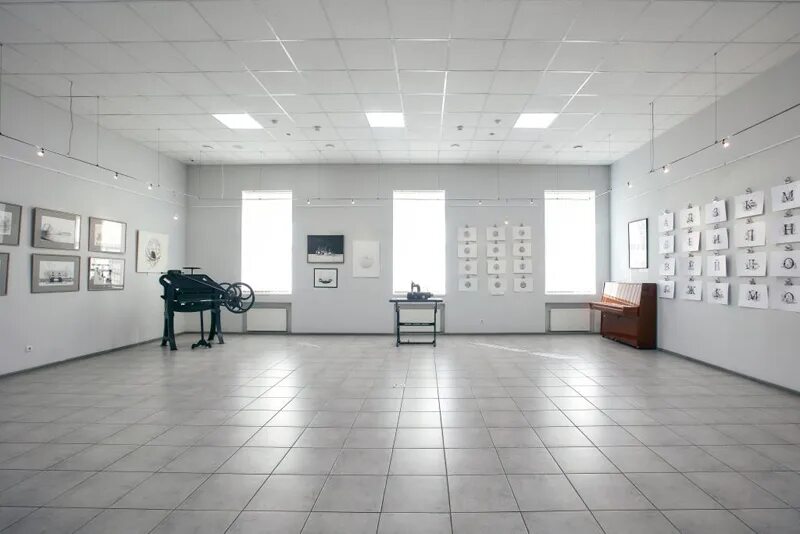 художественный музей новосибирск. худ музей новосибирск. Expo center новосибирск концертный зал. нижегородский художественный музей экспозиция. выставочный зал нарва.