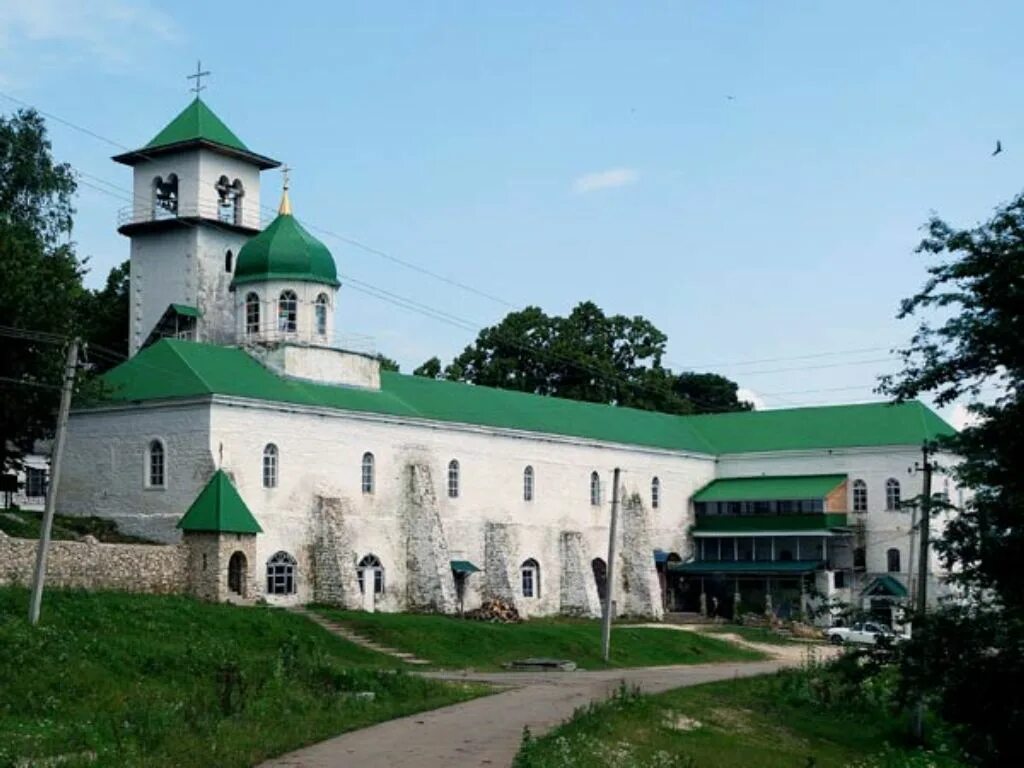 Свято михайловский афонский монастырь адыгея. Свято михайловский афонский монастырь адыгея. Михайло-афонская закубанская пустынь адыгея. Михайло афонская пустынь мужской монастырь. Михайло-афонский монастырь адыгея.
