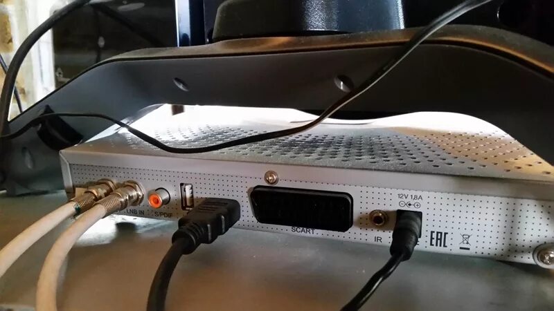 Как подключить ресивер триколор gs. Gs b510. gs u510b spdif. gs510b ресивер. приёмник триколор gs b510.