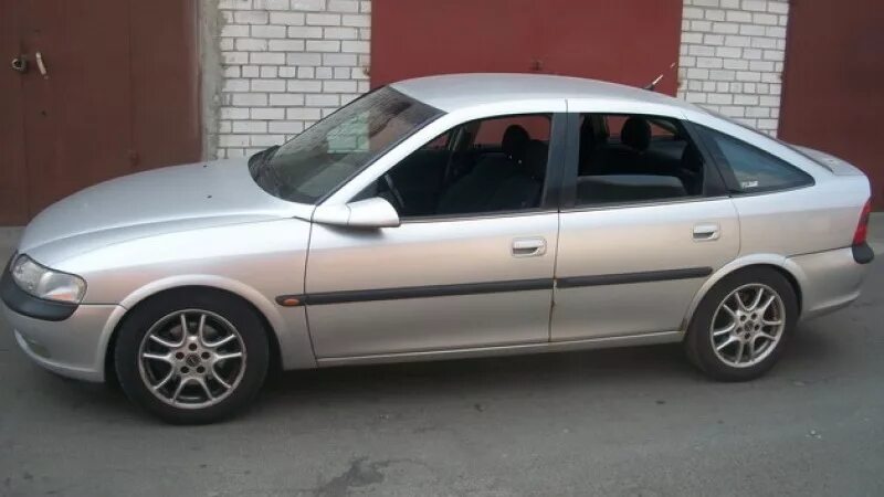 Opel Vectra 1997. Опель Вектра 1997 хэтчбек. Опель Вектра 1.6 1997. Опель Вектра 1997.