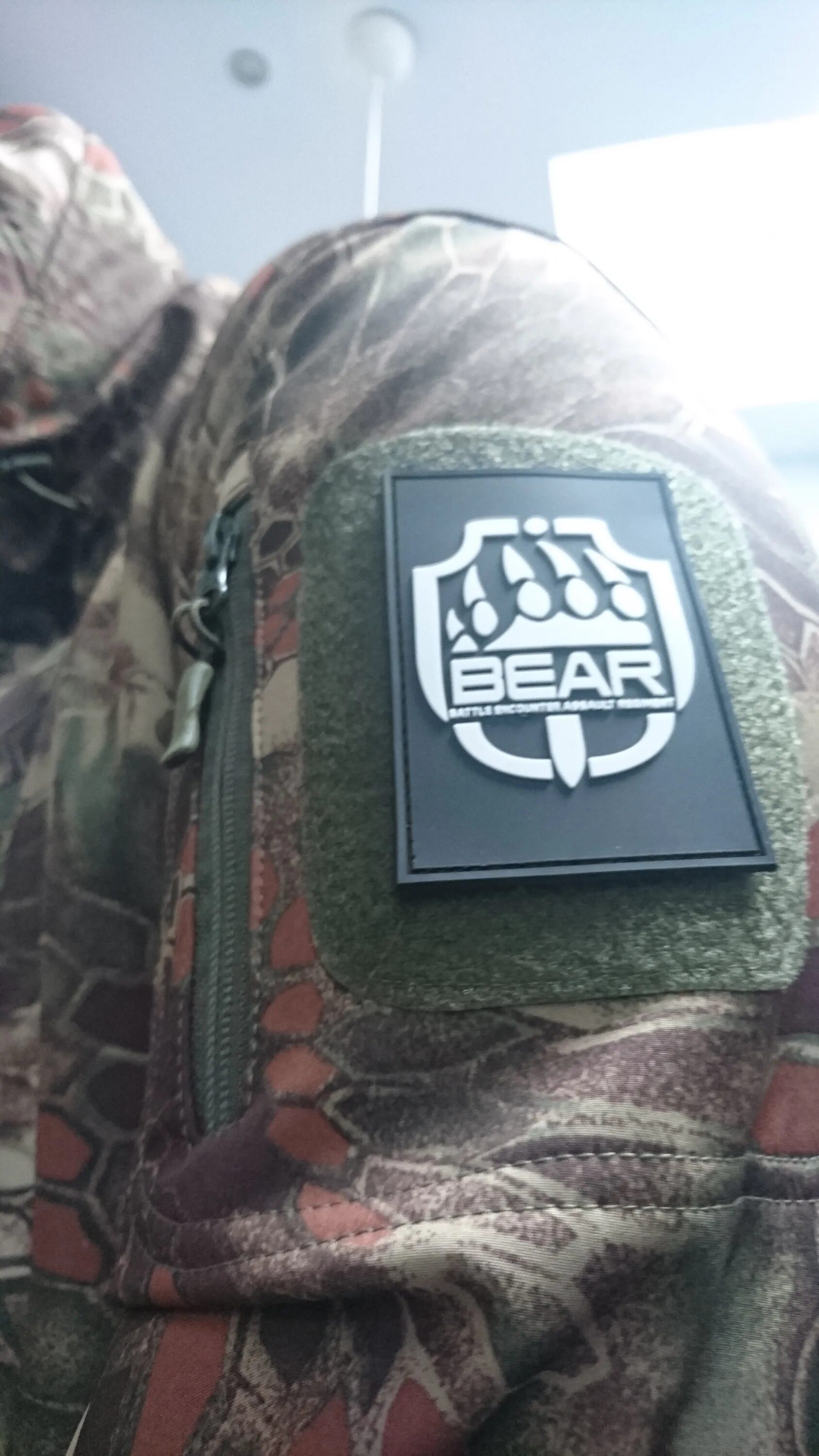 ЧВК Беар Тарков. Шеврон Bear Escape from Tarkov. Кепка ЧВК Bear. Шеврон Беар Тарков.