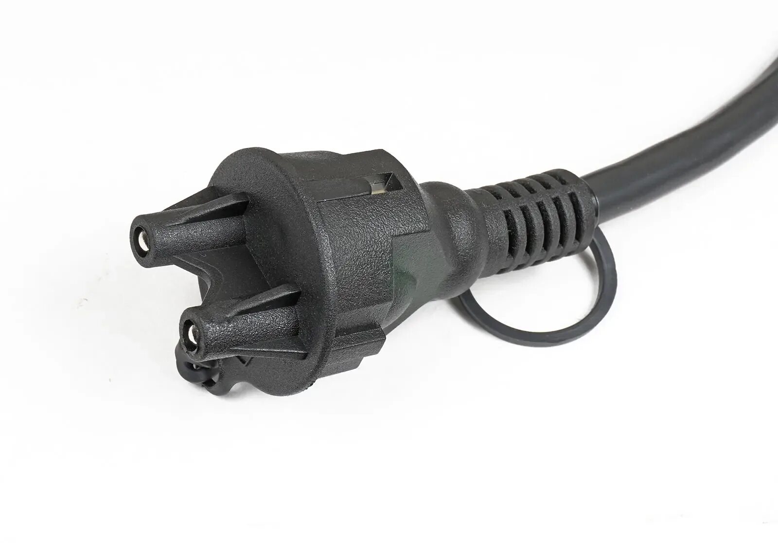 Подогреватель двигателя 220в северс м 1. Предпусковой подогреватель двигателя северс 1 квт. Подогреватель двигателя 220в северс премиум. Бамперный разъем северс. Бамперный разъем северс.