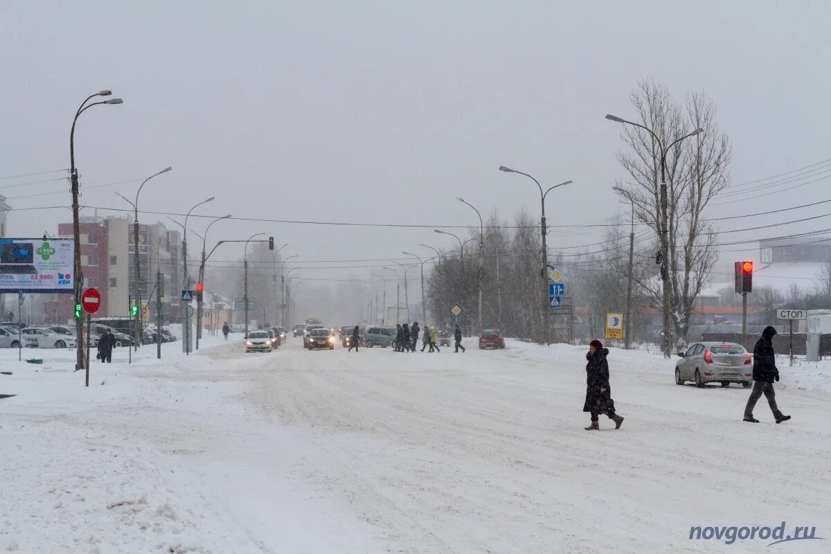 Погода в нижнем новгороде в феврале. Метель в Великом Новгороде. Великий Новгород в феврале. Снег в Новгородской области сегодня. Метель в Нижнем Новгороде февраль.