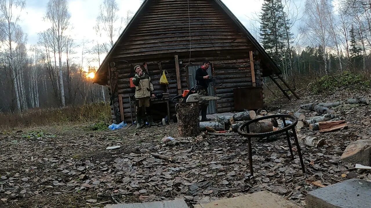 Тайга таежная жизнь. Рыбацкая избушка в тайге. Таежный быт. Рыбалка в тайге.