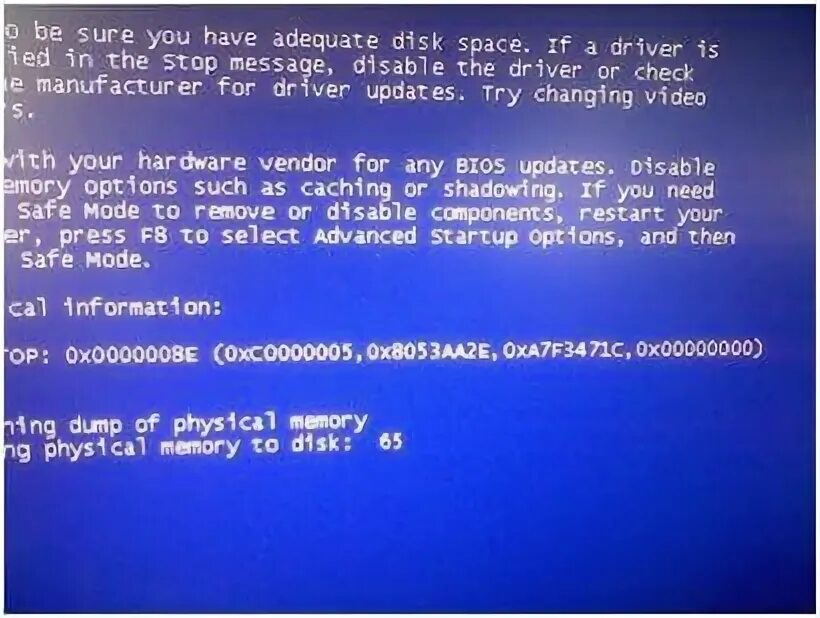Синий экран при загрузке Windows. Голубой экран загрузки Windows. BSOD Windows 2000 при загрузке. При запуске виндовс 7 синий экран.