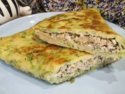 Чебуреки из кабачков с фаршем на сковороде