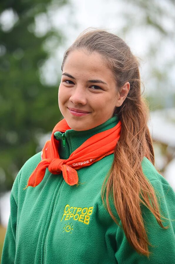 Лицо вожатые. Современный вожатый. Лицо вожатые. Детский лагерь вожатые. Лагерь артек волгоград.