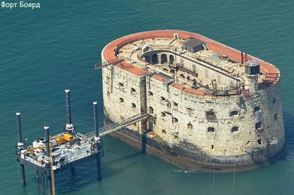 Fort boyard ново садовая ул 305а фото Пин на доске Fort Boyard в 2024 г Карнавал, Личности, Блоггерский стиль