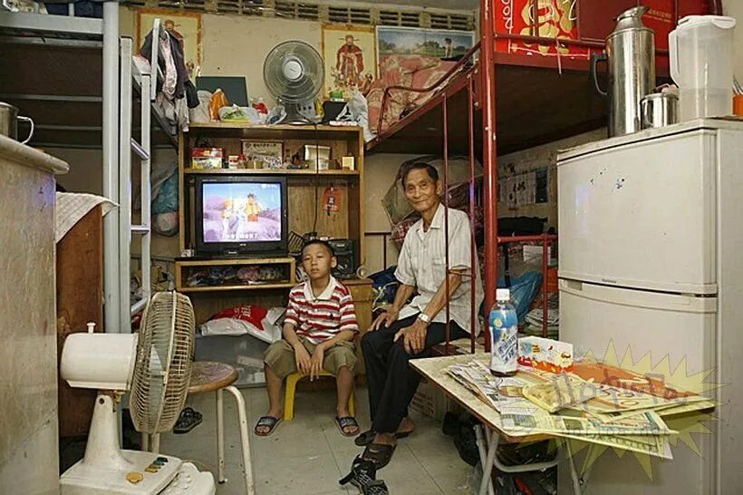 Маленькие квартиры в Гонг Конге. Китайские квартиры. Квартиры китайцев. Жилье китайцев.