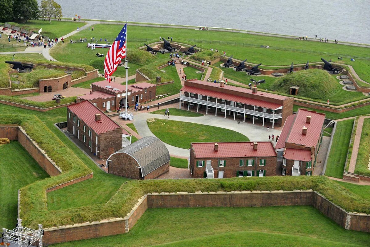 Fort MCHENRY Балтимор. Форт-Уэстерн Мэн. Университет Форт-хэр.