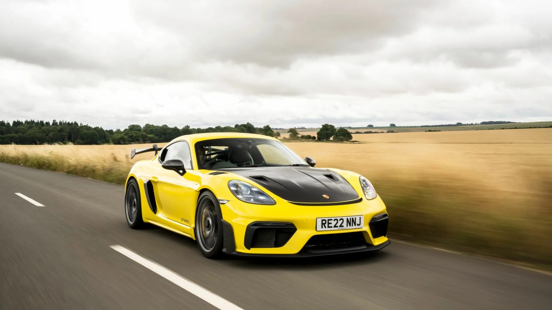 Gt4 max. Porsche Cayman gt4 RS 2022. Porsche 718 Cayman gt4 RS. Порше Кайман 2022. Порше 911 gt3 2022.