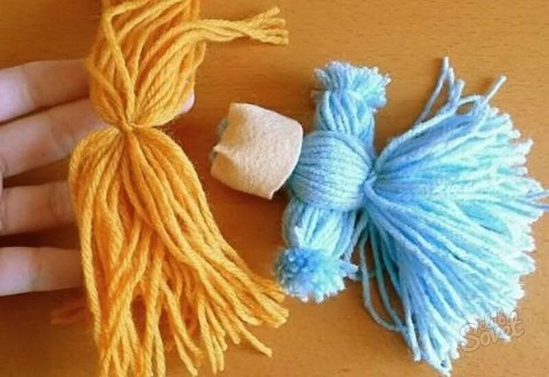 Что можно сделать из шерстяных ниток. Поделка кукла из ниток. куколки из шерстяных ниток. кукла из вязальных ниток. куколка из ниток своими руками.