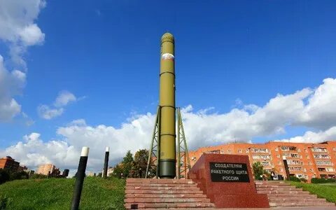 Город дзержинский памятники