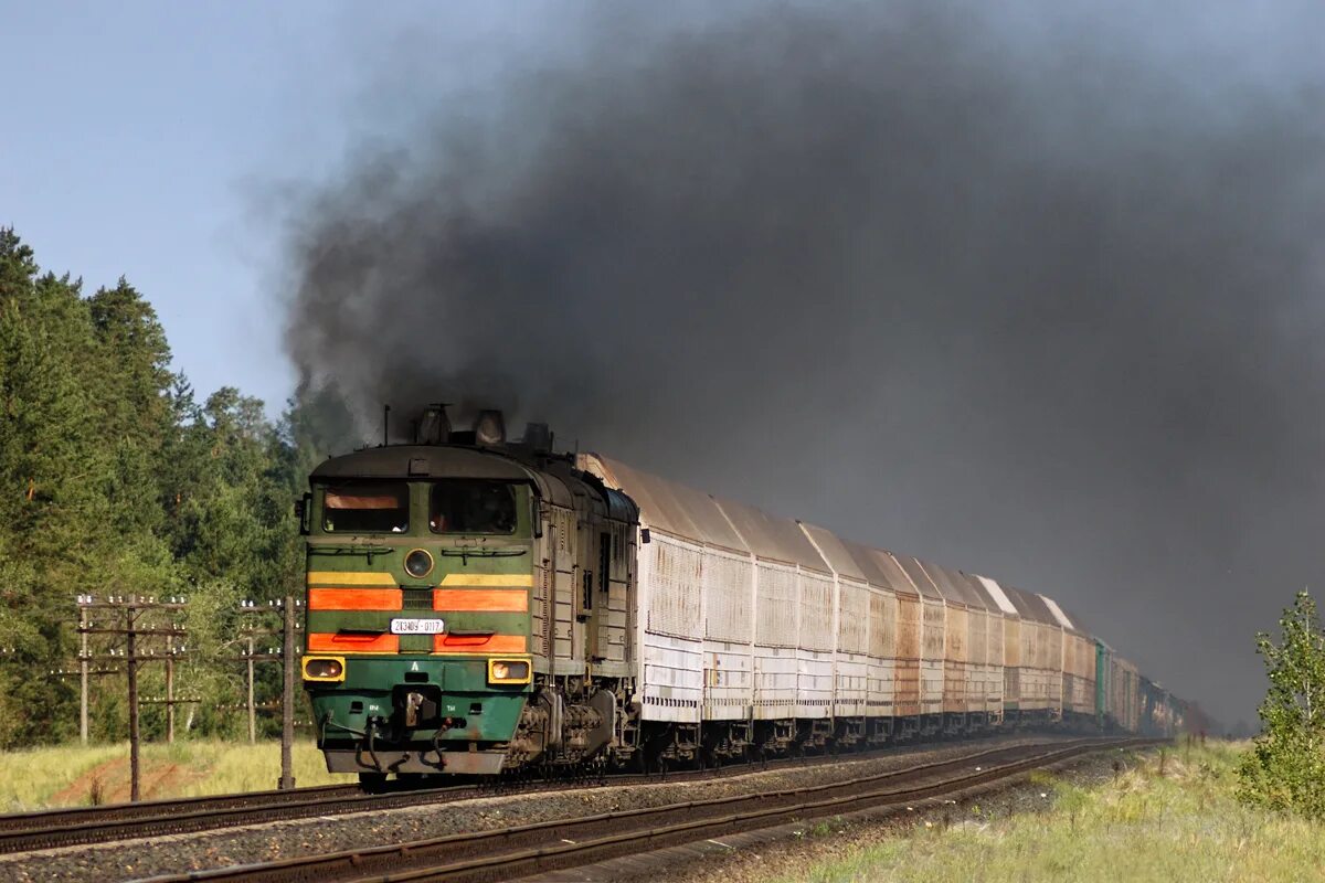 Перегон электровоза. 2тэ10у 455 крушение. 2тэ10у. 2тэ10у 0117. Тепловоз 2тэ10 Украина.