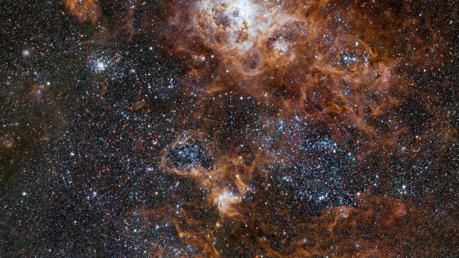 Большое магелланово облако какая галактика. Туманность Магелланово облако. Туманность Тарантул. Большое Магелланово облако в телескоп. Млечный путь звезды.