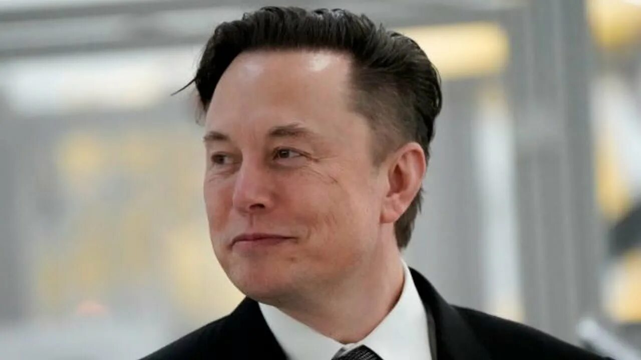 Elon musk в форме кгб. Elon musk. Фонды маск 25. 07. 07.