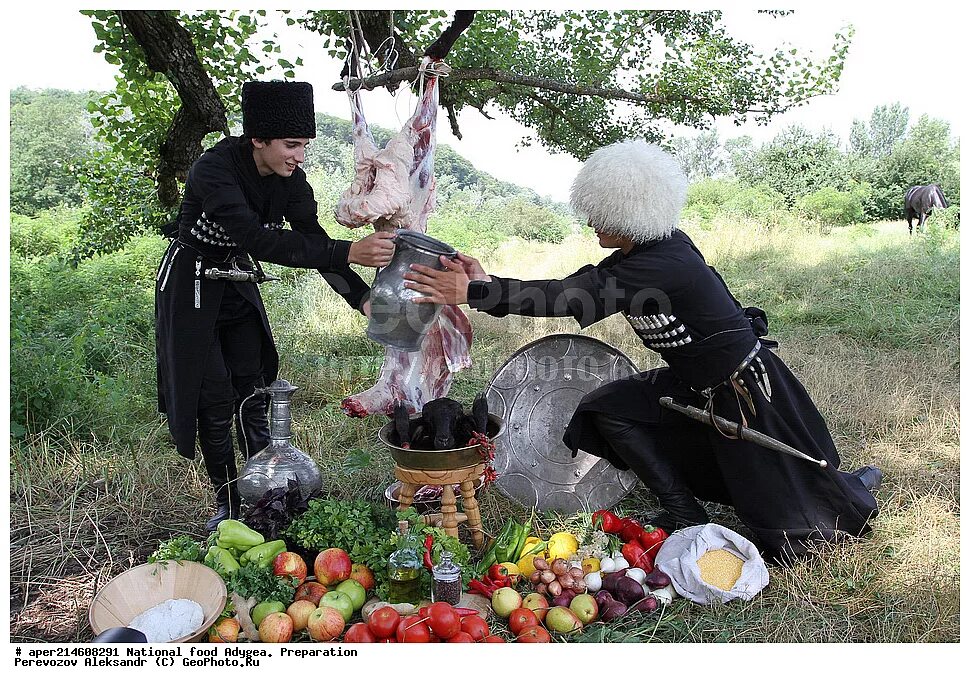 Кахетия грузия кухня. Георгий кавказ баранина. Георгий кавказ рецепты книга рецептов. Георгий кавказ шашлык. Георгий кавказ кухня.