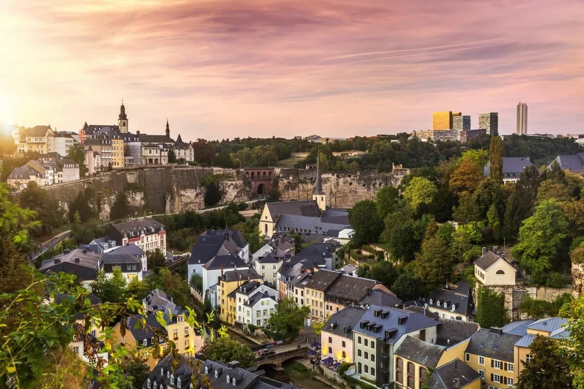 На каком говорят в люксембурге. Великое герцогство Люксембург. Герцогство Люксембург столица. Графство Люксембург. Люксембург панорама.