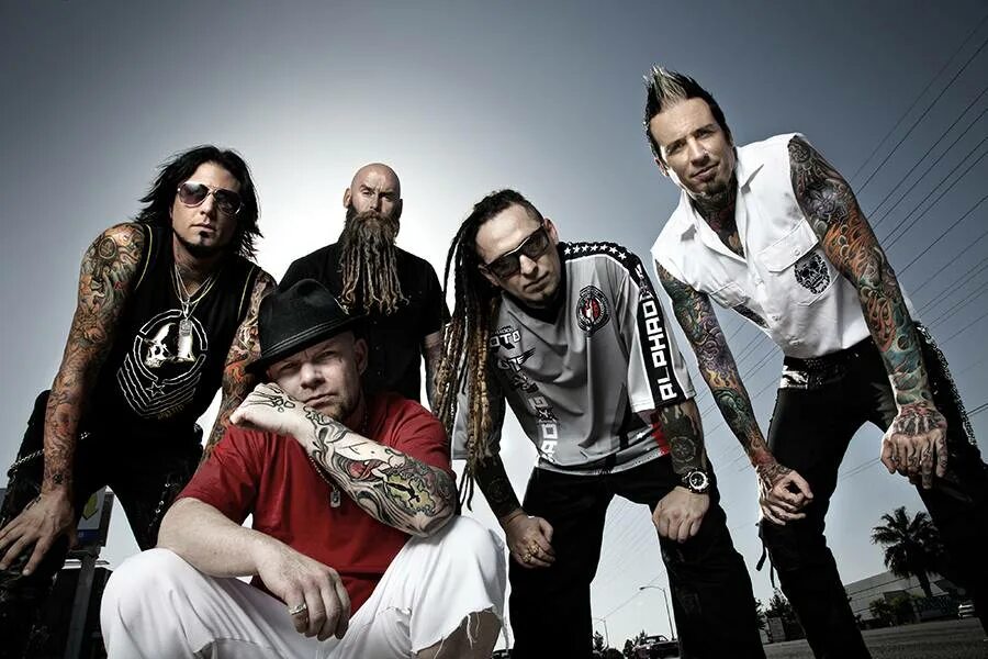 Five концерт. Концерт five finger. Группа five finger death punch 2020. Five finger death punch 2022 concert. Гитарист 5fdp.