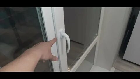 Как закрыть балконную дверь со стороны