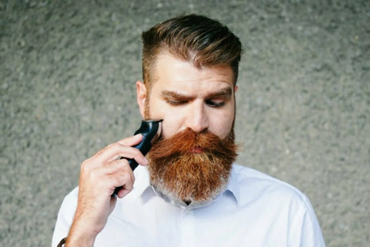 Красивая борода. Мужчина с бородой. Бритье бороды. Стрижка бороды.