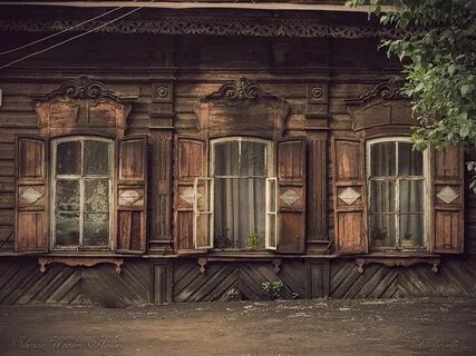 Старая деревянная
