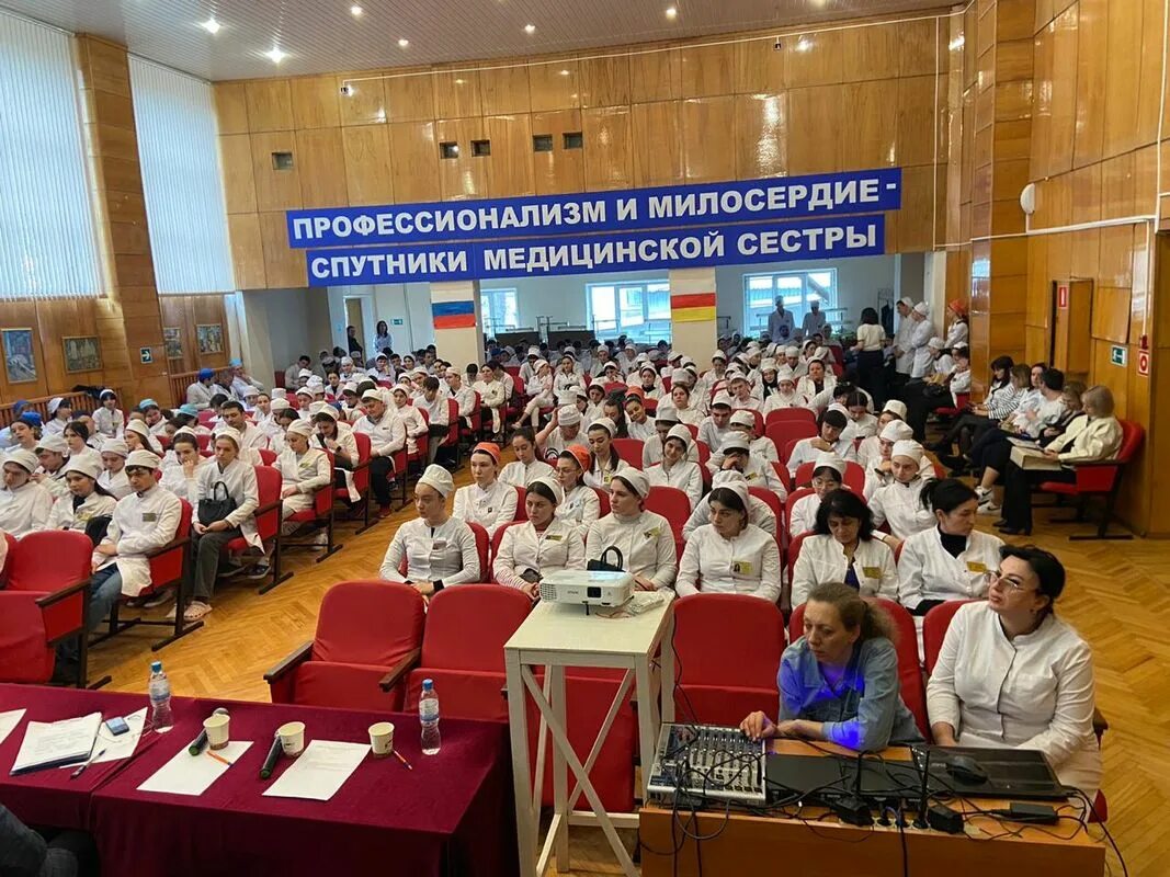 Северо осетинский медицинский колледж ул павленко 69. Северо-осетинская медицинская академия. медицинские мероприятия. северо осетинское медицинское училище.