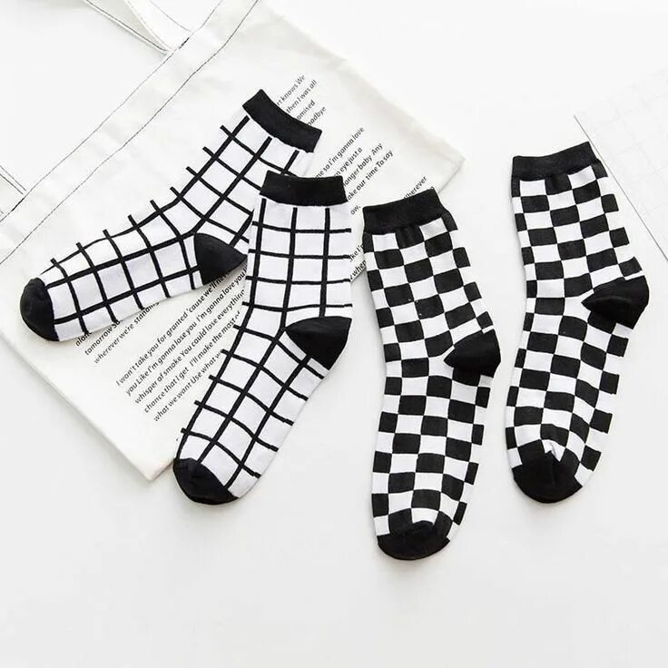 Fashion socks носки женские mickey 10 штук. Носки женские модные. Носки женские модные. Стильные высокие носки. Корейские носки.