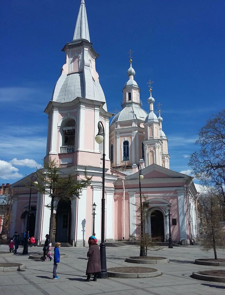 Храм андрея первозванного санкт-петербург. Церковь андрея первозванного заневский. Андреевский собор иконостас. Церковь андрея первозванного санкт-петербург. Собор андрея первозванного на васильевском острове.