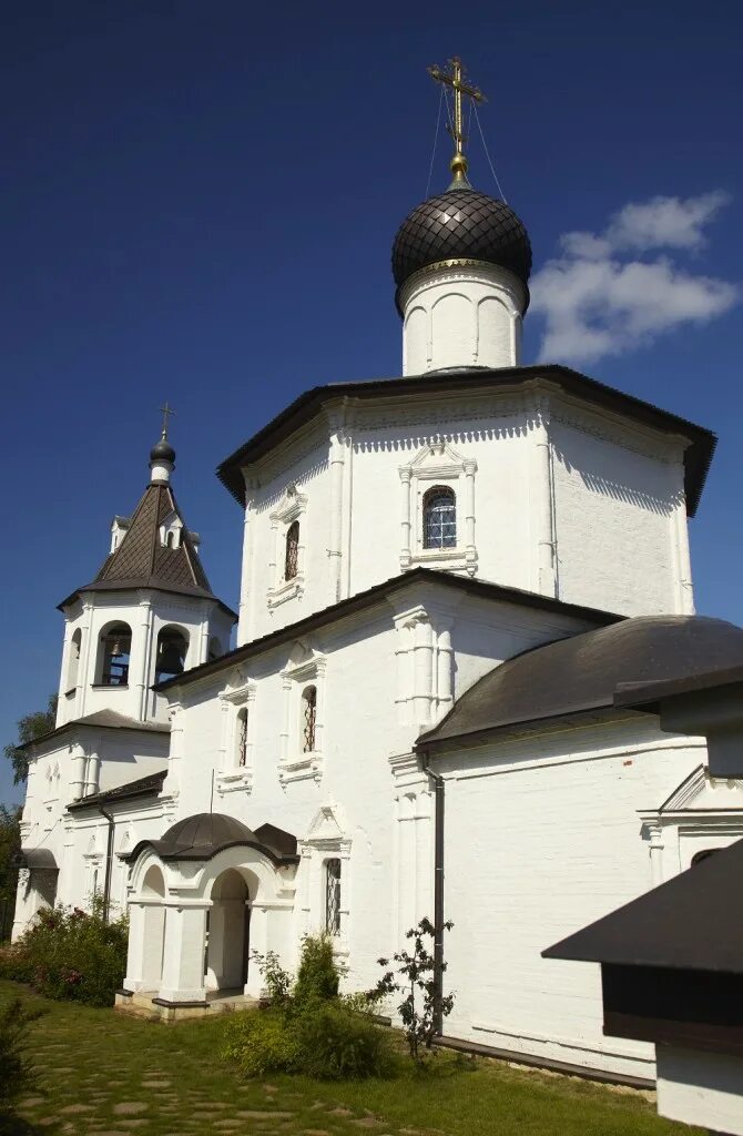 архангела михаила станиславль. архангела михаила станиславль. храм архангела михаила в станиславле. бронницы собор михаила архангела внутри. станиславль церковь михаила архангела.