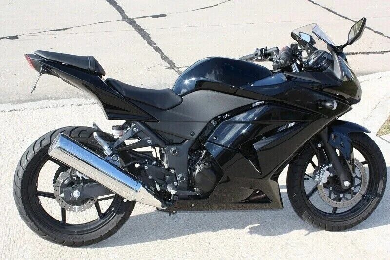 Купить мотоцикл кубовый. Kawasaki Ninja 250r. Мотоцикл Kawasaki Ninja 250. Kawasaki Ninja 250r 2008. Kawasaki Ninja 250 черный.