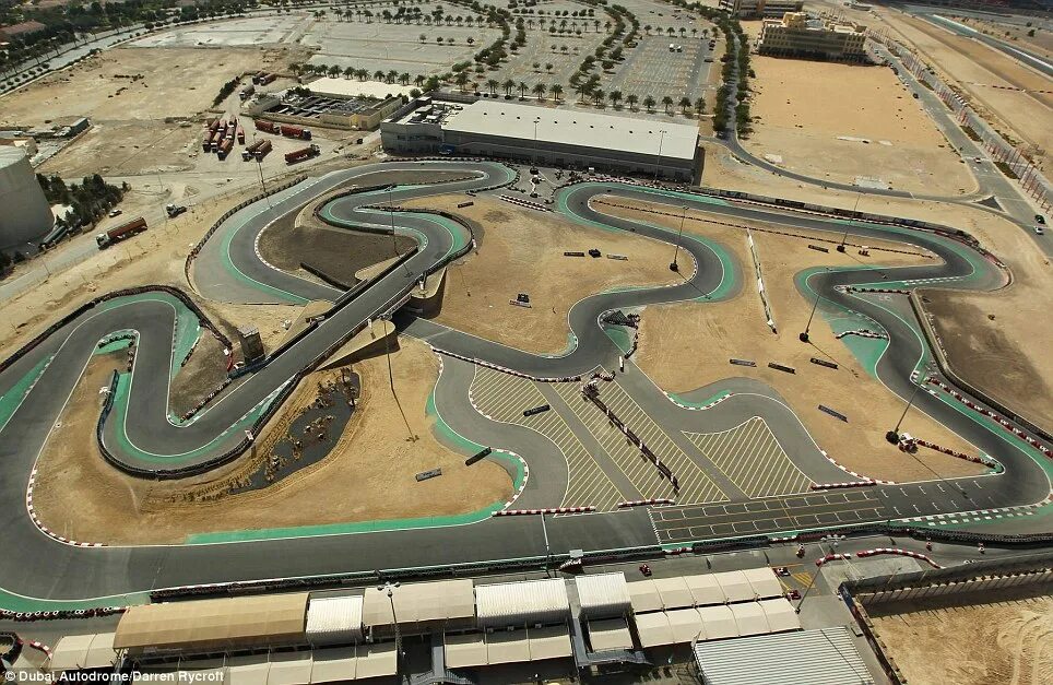 Дубай трасса. Дубай картодром. Дубай картодром трасса. Dubai Autodrome Karting. Трасса Dubai Autodrome circuit.