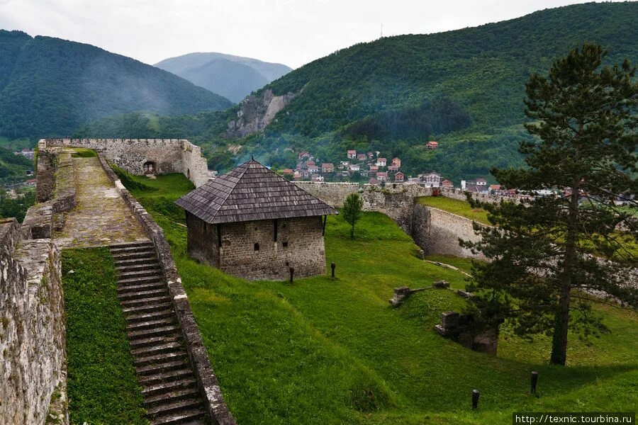 Энтитет боснии и герцеговины. Jajce город Босния. Яйце Босния и Герцеговина. Босния и Герцеговина крепость яйце. Город яйце Босния.