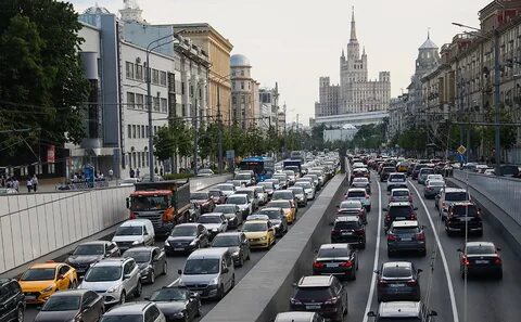 Почему стоит центр москвы