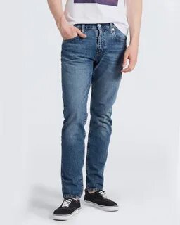 Levis slim taper