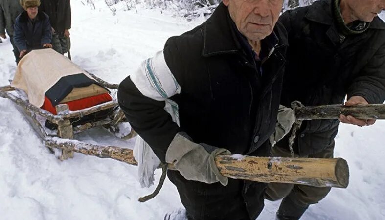 Похоронить пенсионера. Похороны за счет государства. За счет государства. Как хоронят за счет государства вся правда.